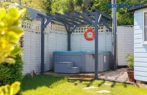 Red Cedars with private Hot tub - Image 3