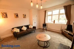 Old Street Terrace - Image 2