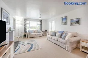 3 Bed in Welcombe oc-t41414 - Image 5
