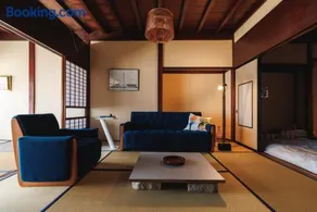 p house - Image 1