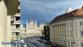 Parliament View Apartment - free parking nearby - Image 1