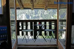 Lieu Secret dans les Alpes Suisses - Image 2