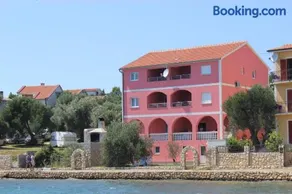 Apartments Marija - Maslenica - first line to the sea - Image 1