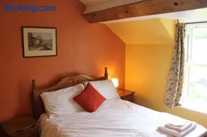 Half Moon Inn - Image 1