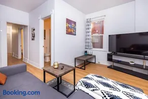 Pet-friendly Apartment - Steps to Rideau Centre - Image 1