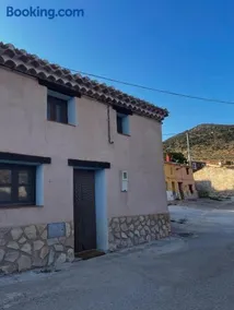 La casica de Pacone, Los Odres - Image 1