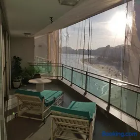 ***Apartamento Pitangueiras Fantástico*** - Image 1