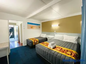 Mid Valley Motel - Image 4