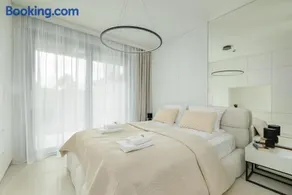Apartment Sea Light - Best Comfort - by rentmonkey - Image 5