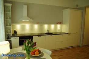 Modern apartment in Old town - Image 3