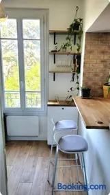 Charming apartment bordering Versailles - Image 4