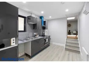 Conveniently Situated - Luxuriously Furnished! - Image 3