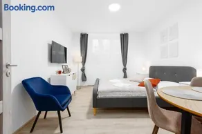2 bedrooms apartment near the metro - Image 1