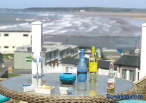 Braddicks Holiday Centre - Image 3