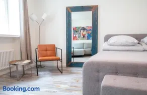 Rheinstream Guesthouse Basel - Image 2