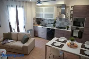 Giorgia House - Image 1