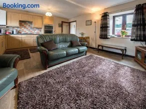 2 Bed in Harrogate oc-hh072 - Image 2