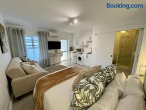 Knysna Studio Luxury Escape at HeadsView! - Image 1