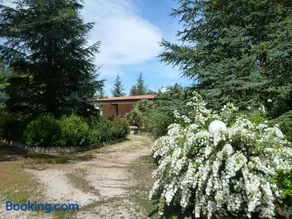 Chez-Antoinette - Image 1
