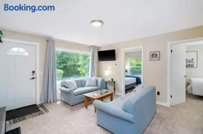 Crystal Mountain Charm - Image 1