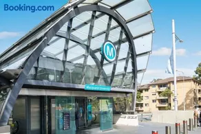 Heart of Macquaire mins to Metro Uni Mall Pool Gym - Image 1