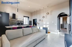 VIVILO ROMA TREVI - LUXURY EXPERIENCE - PRIVATE JACUZZI on TERRACE - INSANE VIEW - Image 3