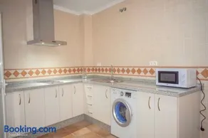 Modern Apartment in Peñaflor with Air Conditioning - 85 m² - Image 5