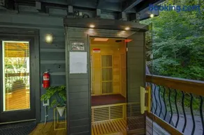 Whispering Waters cabin - Image 3