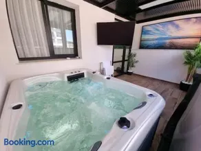 Sea Suites - סוויטות מהממות עם מרפסת ליד המרינה באשקלון - Image 1