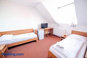Slovácký Dvur S.R.O - Image 2