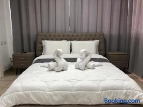 Hotel Room Service - Image 5