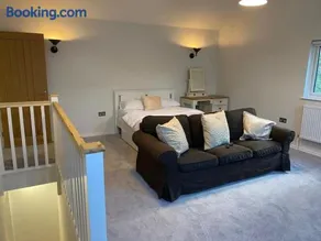 The Lodge - Image 2