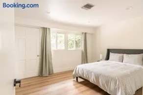 30 PCT OFF! Malibu Villa, Ocean View, Beach, Hiking - Image 4