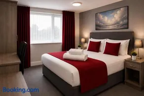 Saram Lodge Dudley - Image 2