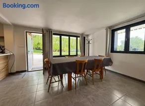 T4 avec jardin - ENVEITG - Image 3