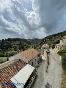 Mountain View Apartment Lefkada - Image 2