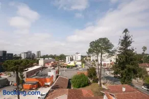 Apartamento moderno com garagem no Cabral Domo Hospedagem - Image 2
