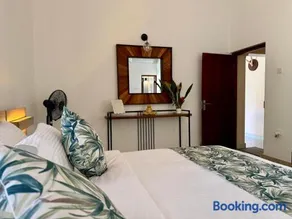 Dark Green Resort - Airport Transit Villa - Image 3
