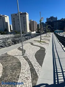 Seu Refúgio em Caiobá Conforto e Mar a Poucos Passos - Image 3