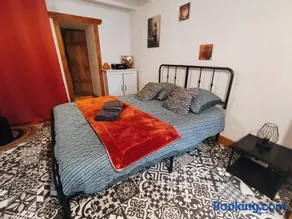 Charmant studio tout équipé - Image 3
