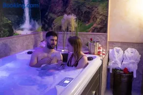 APARTAMENTO ESTRELLA SAUNA SPa JACUZZI - Image 3