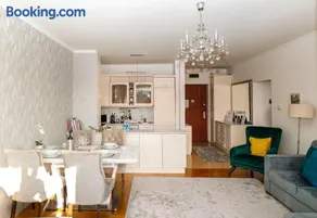 Rossalini Apartment With FREE Parking - Image 2