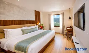 Blueko Valley Retreat - Image 3