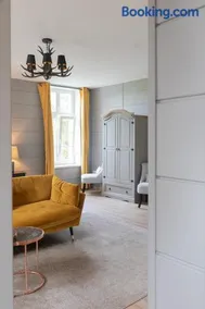 Gutshauszimmer Premium - Image 1
