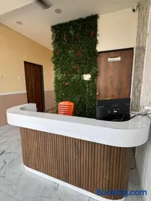 Hotel Tip Top loding - Image 3
