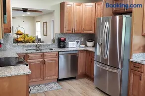 Little Ridge Ranch-East House Quiet Country Getaway-Pet Friendly! - Image 1