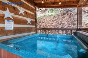 Secluded Retreat W Mtn Views Sleeps 6 Hot Tub - Image 3