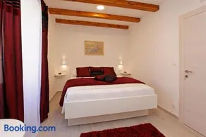 Luxory D-Rooms - Image 3