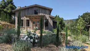 Exquisite luxury executive cottages - Image 3