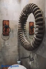 KT Villa - Image 2